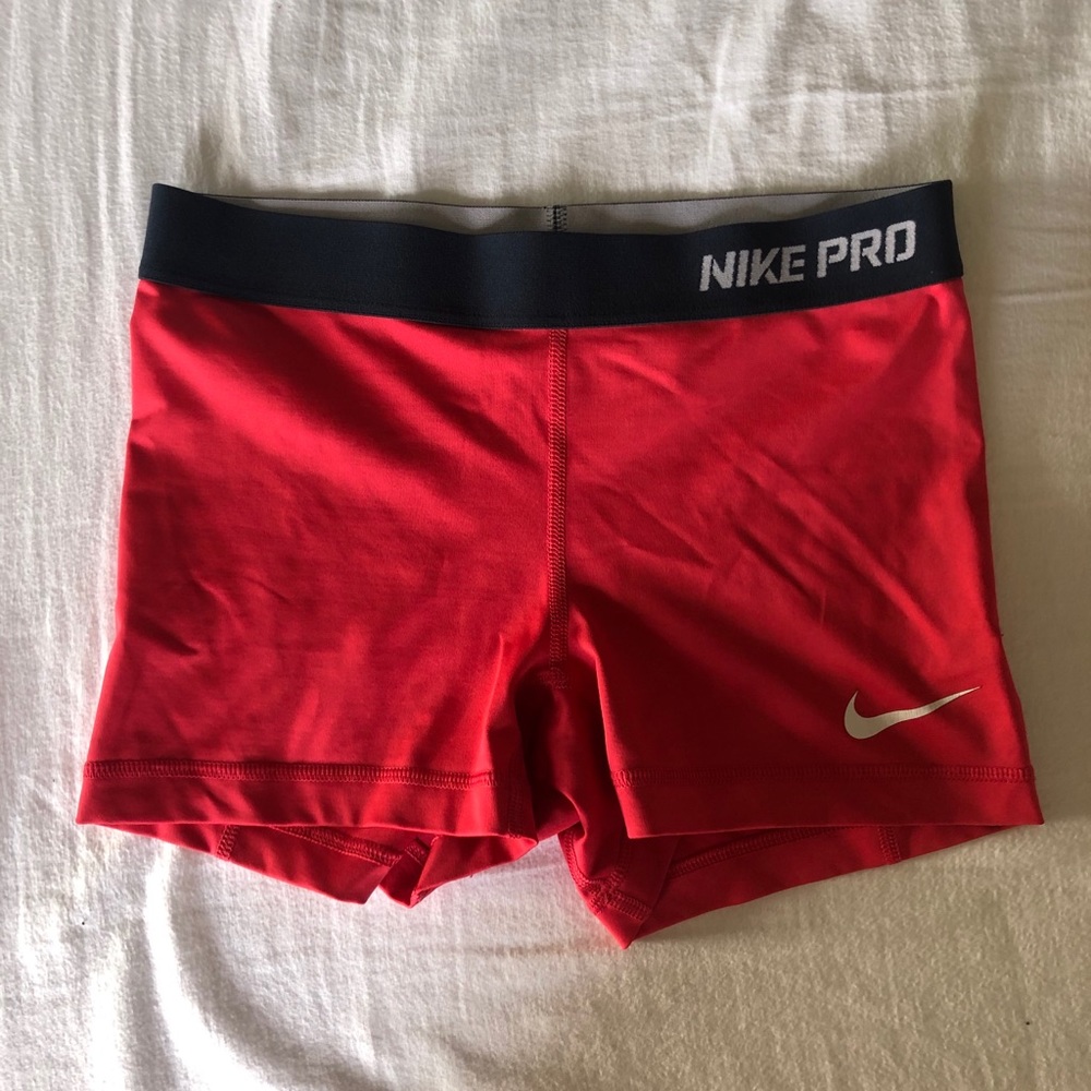 NIKE PRO SHORTS